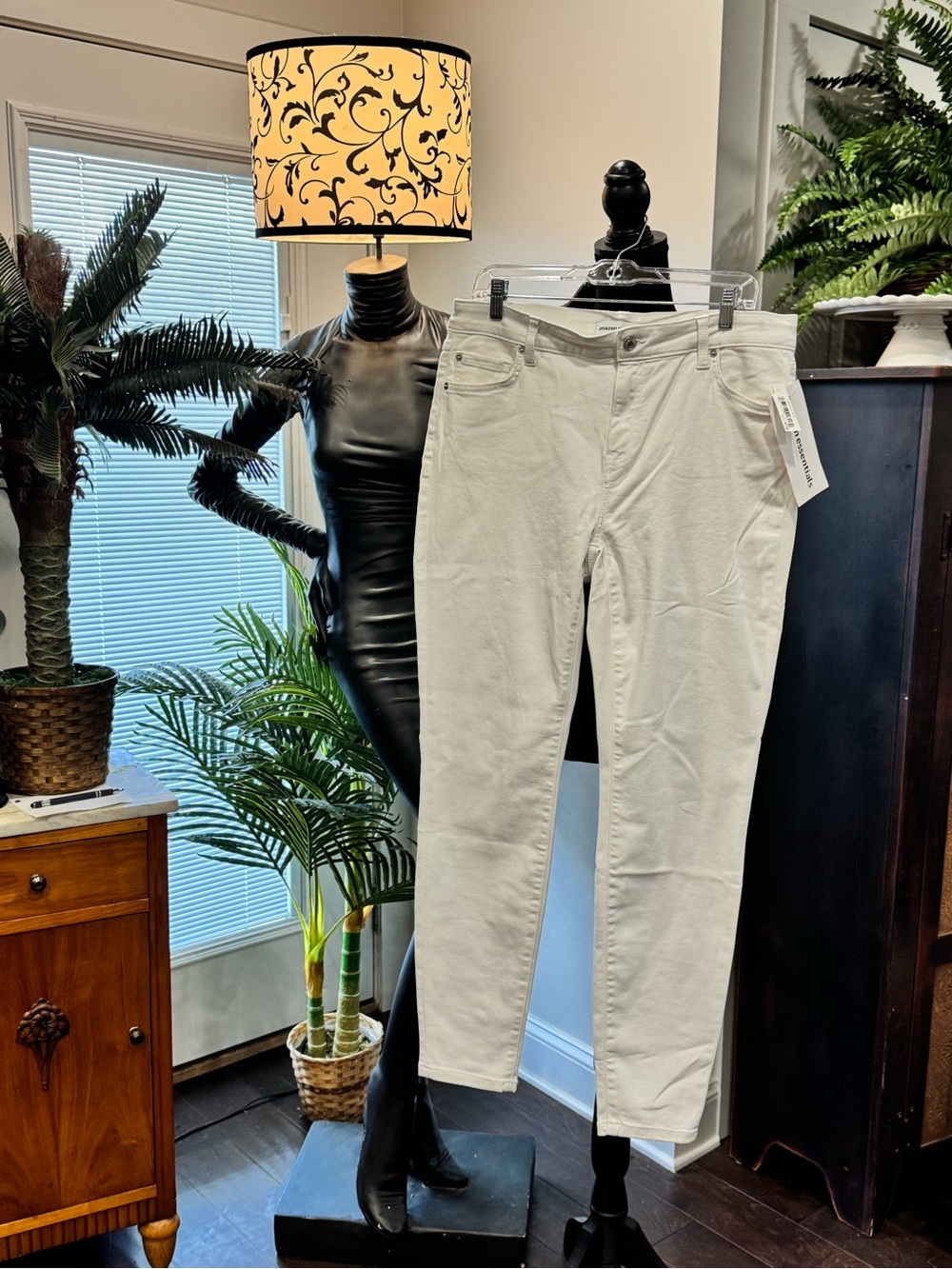 Women’s White Stretch Slim Jeans